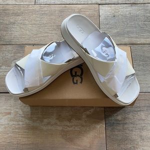UGG W Emily White Sandals Ladies Size 8